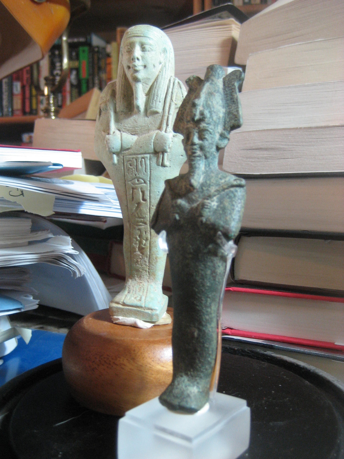 Ushabti with hieroglyphics 4 (with bronze Osiris 2).jpg