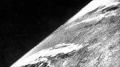 v2rocket_earthfromspace_102446a.jpg
