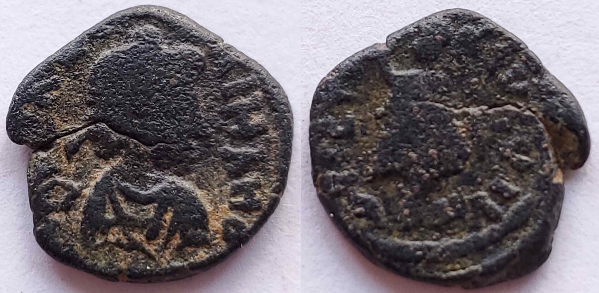Valentinian III AE4 victory degenerate_compress3.jpg