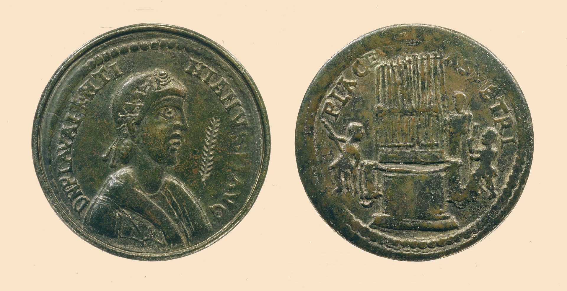 Valentinian III-Hydralic organ in the Circus Maximus.jpg