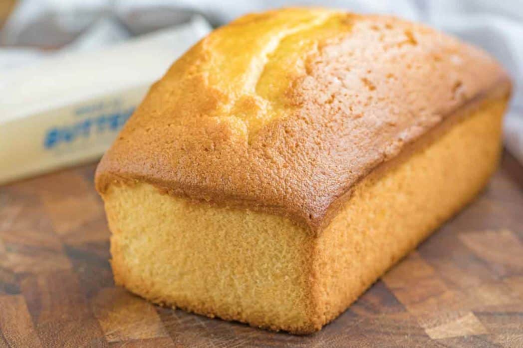 Vanilla-Pound-Cake-3-1048x699.jpg