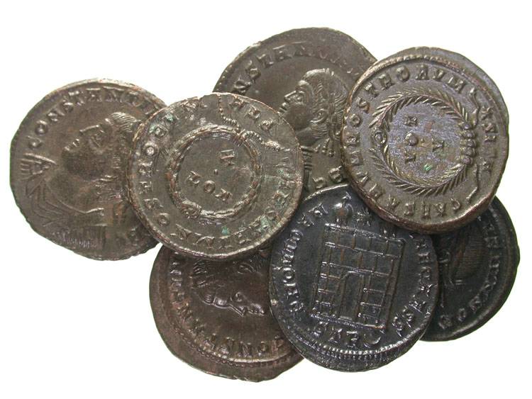 VAuctions Group Lot 286-208 Lot of 7X Campagate VOT wreath AE3 of Constantine II..jpg
