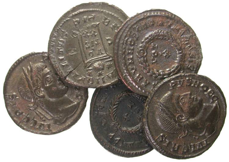 VAuctions Group Lot 286-211 Crispus AE3 VOT Altar Globe X5.jpg
