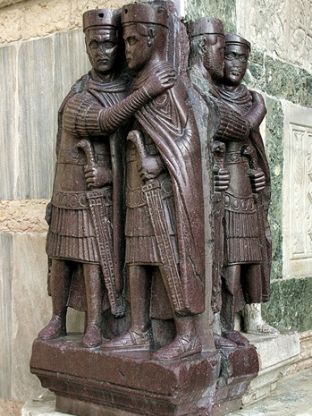 Venice_–_The_Tetrarchs_03.jpg