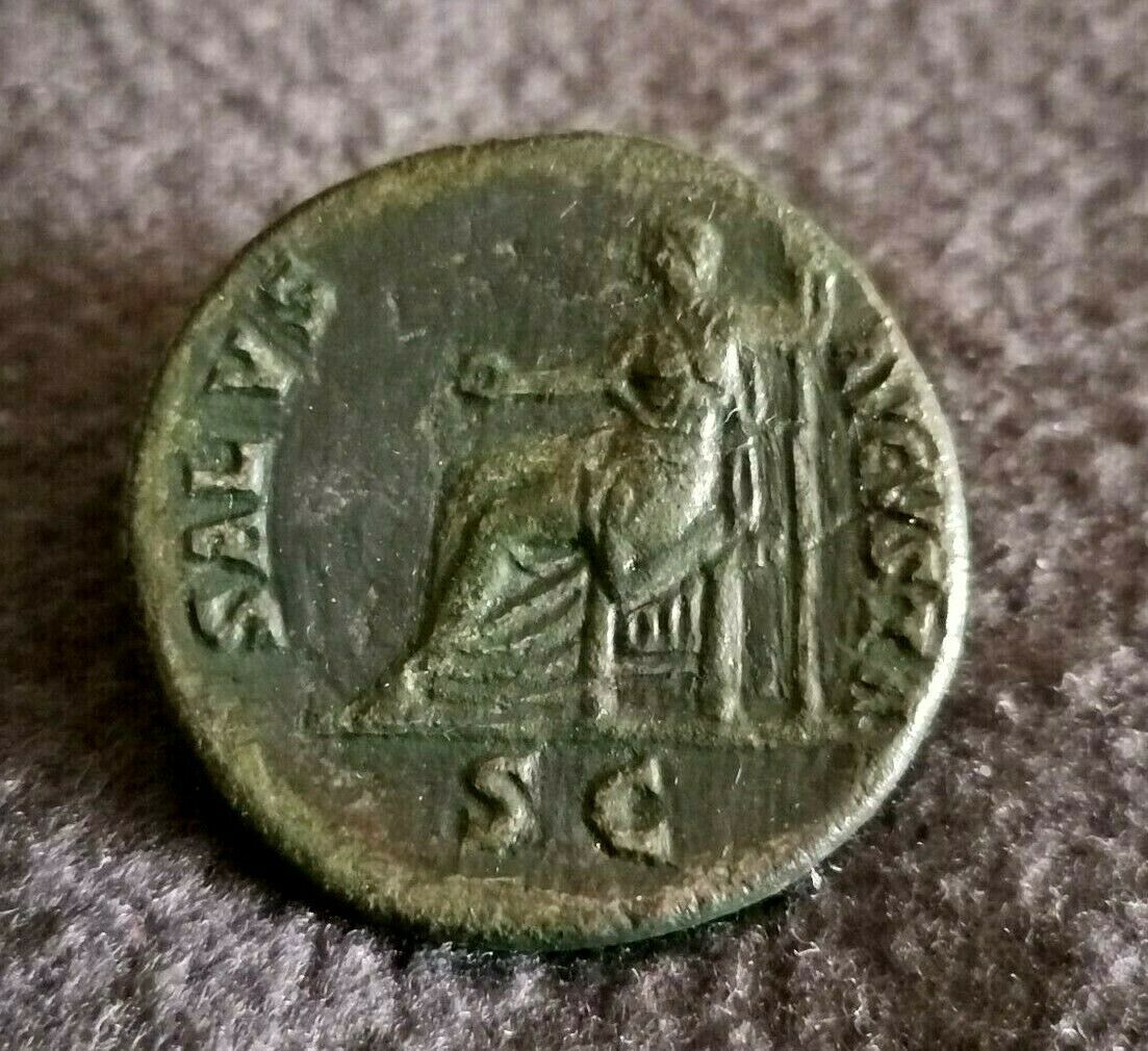 Vespasian Salus r.jpg