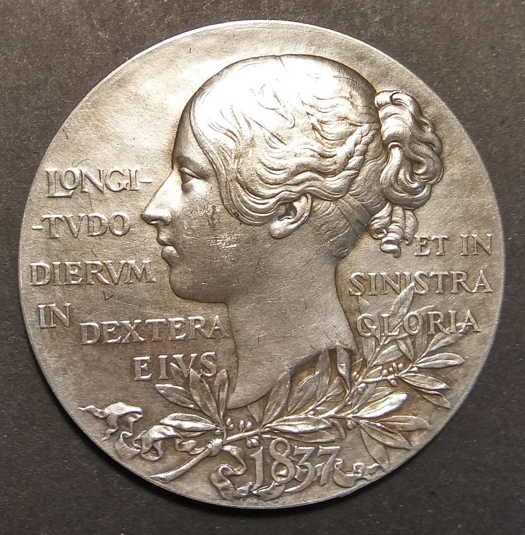 Victoria 1837-1897 Rev..jpg