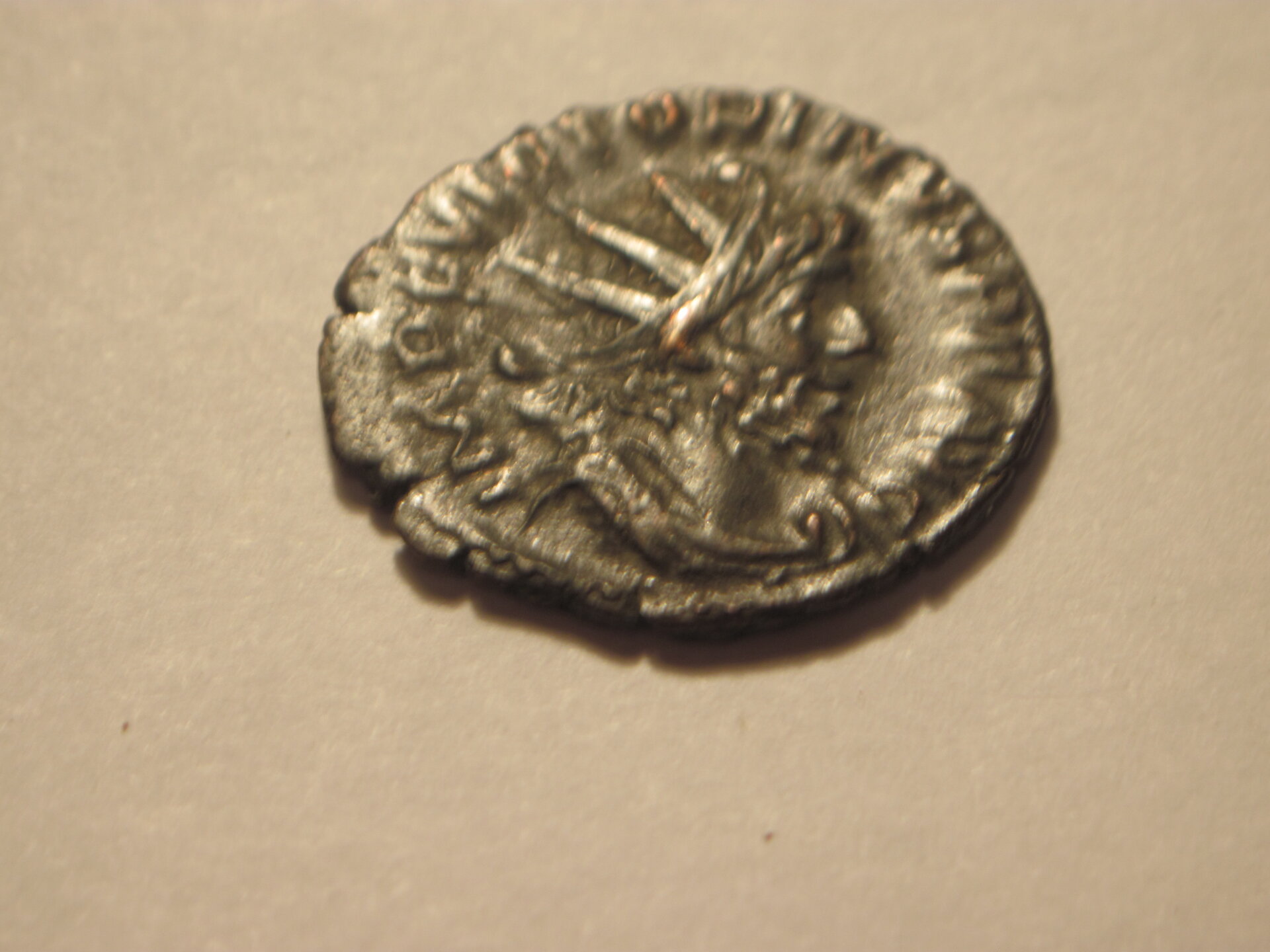 Victorinus 269-71 Gallic emperor Pax 002.JPG