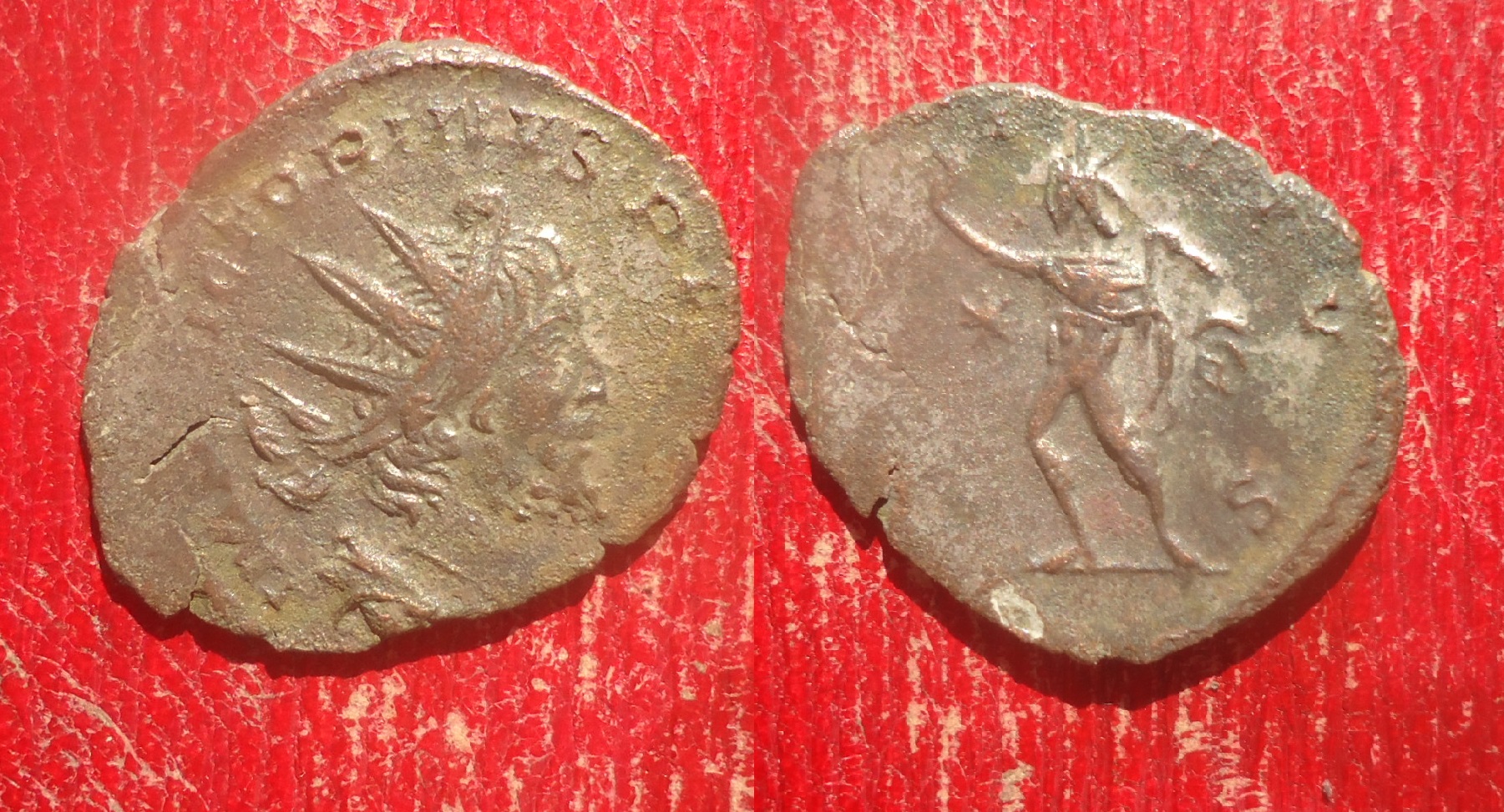Victorinus - Cologne INVICTVS w. leaf (0).jpg