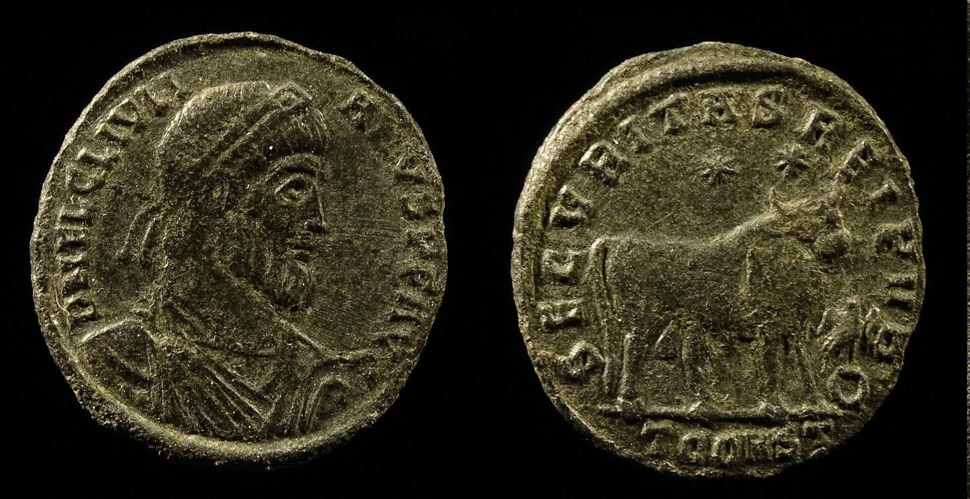 VIII Arles F 1448 Julianus bull.jpg
