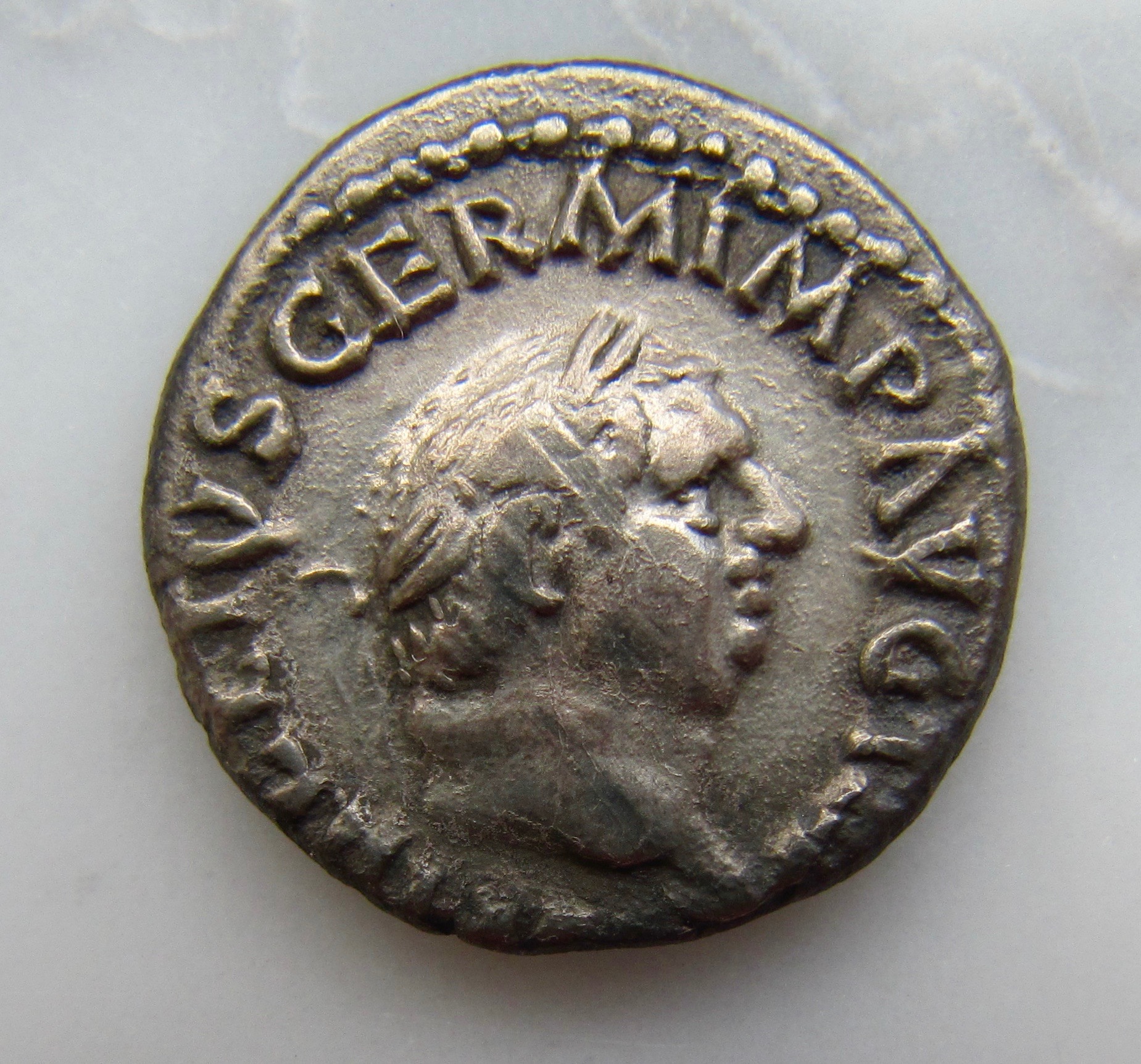 Vitellius denarius-libertas-obv - 1.jpg