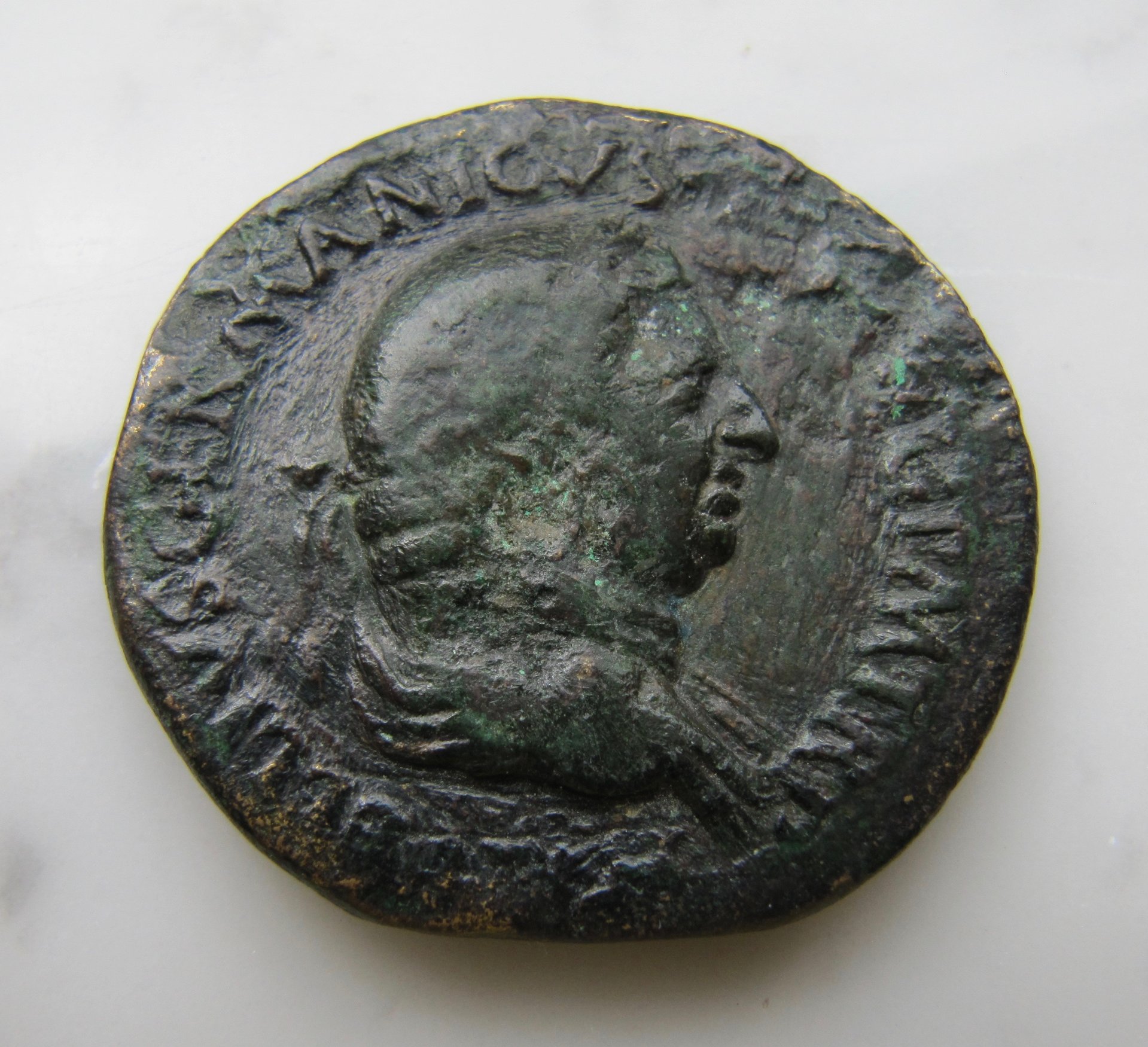 Vitellius Sestertius Pax-Obv - 1.jpg
