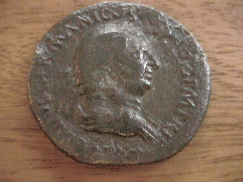 Vitellius Sesterz Pax 017.JPG