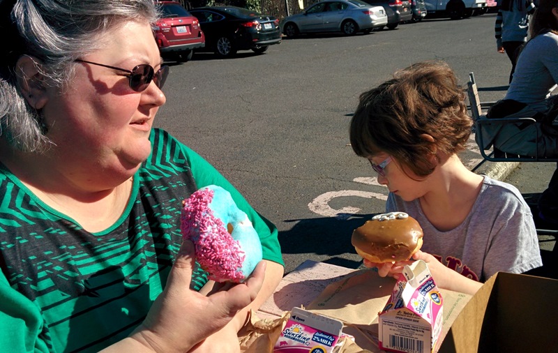 voodoo_donuts_3_small.jpg