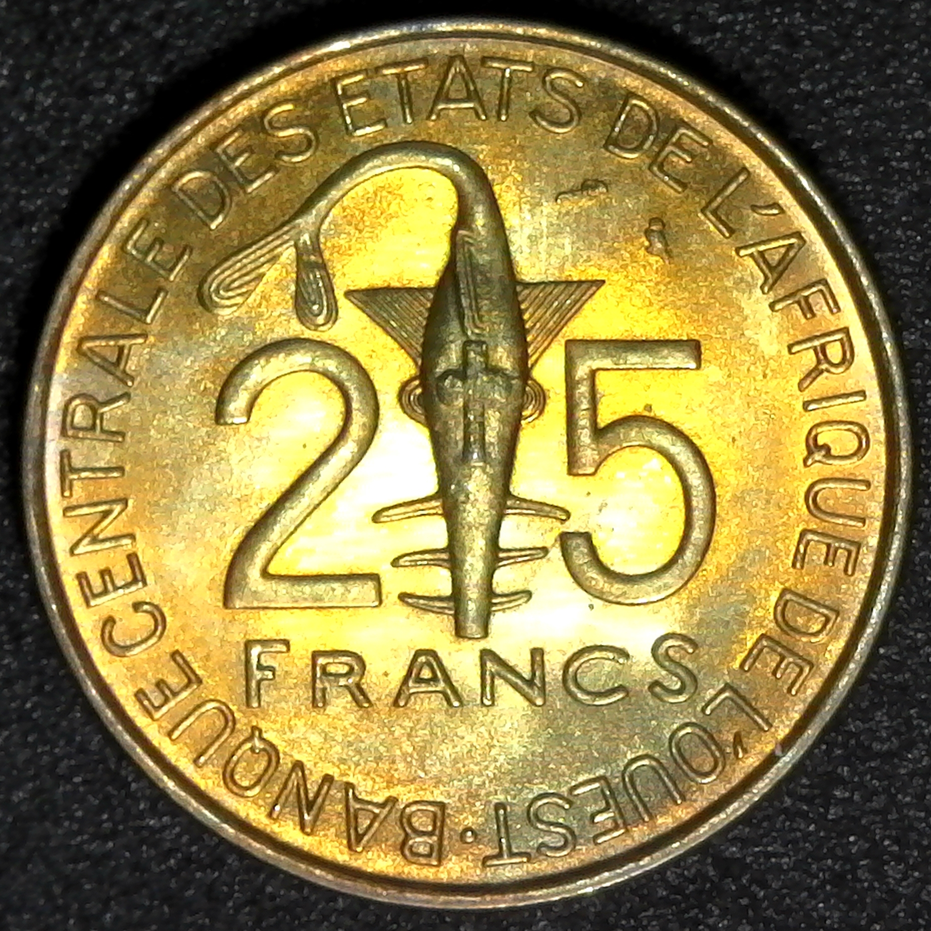 West African States 25 Francs 1972 obv.jpg