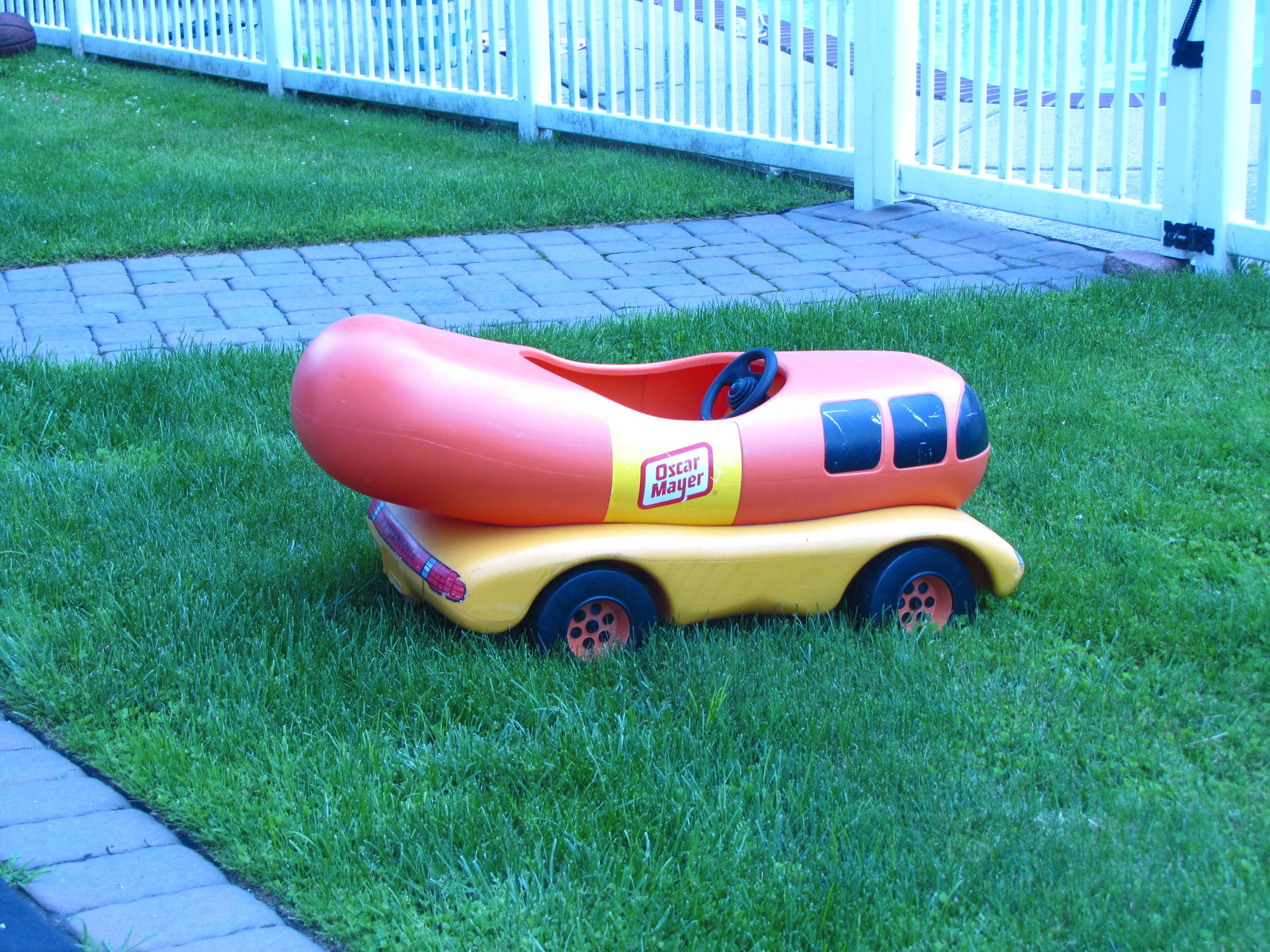 wienermobile.JPG