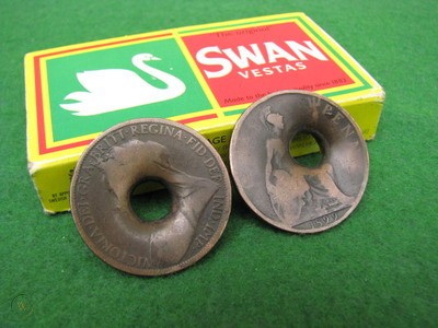 ww1-era-bullet-hole-copper-pennies_360_b056c203d001a7f787fad5179efd70c7.jpg