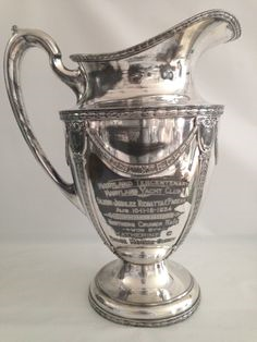 Yacht trophy.png