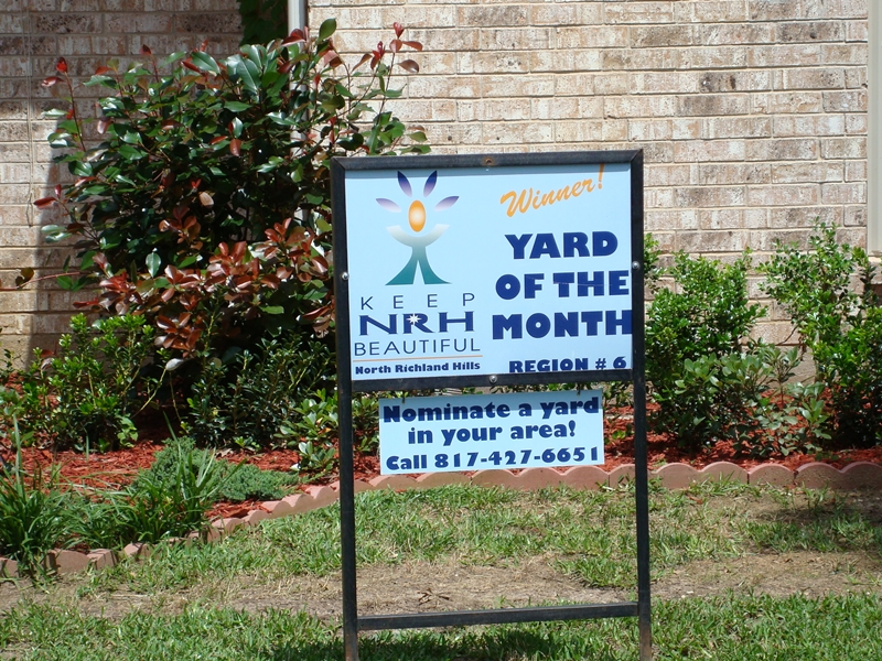 yard of the month 002b.jpg