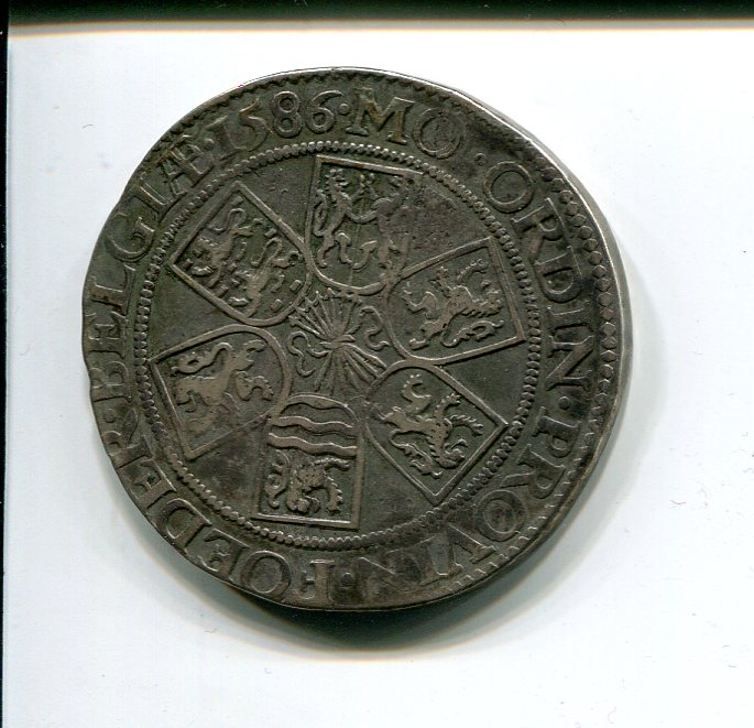 Zeeland Leicester reaal 1586 rev 800.jpg