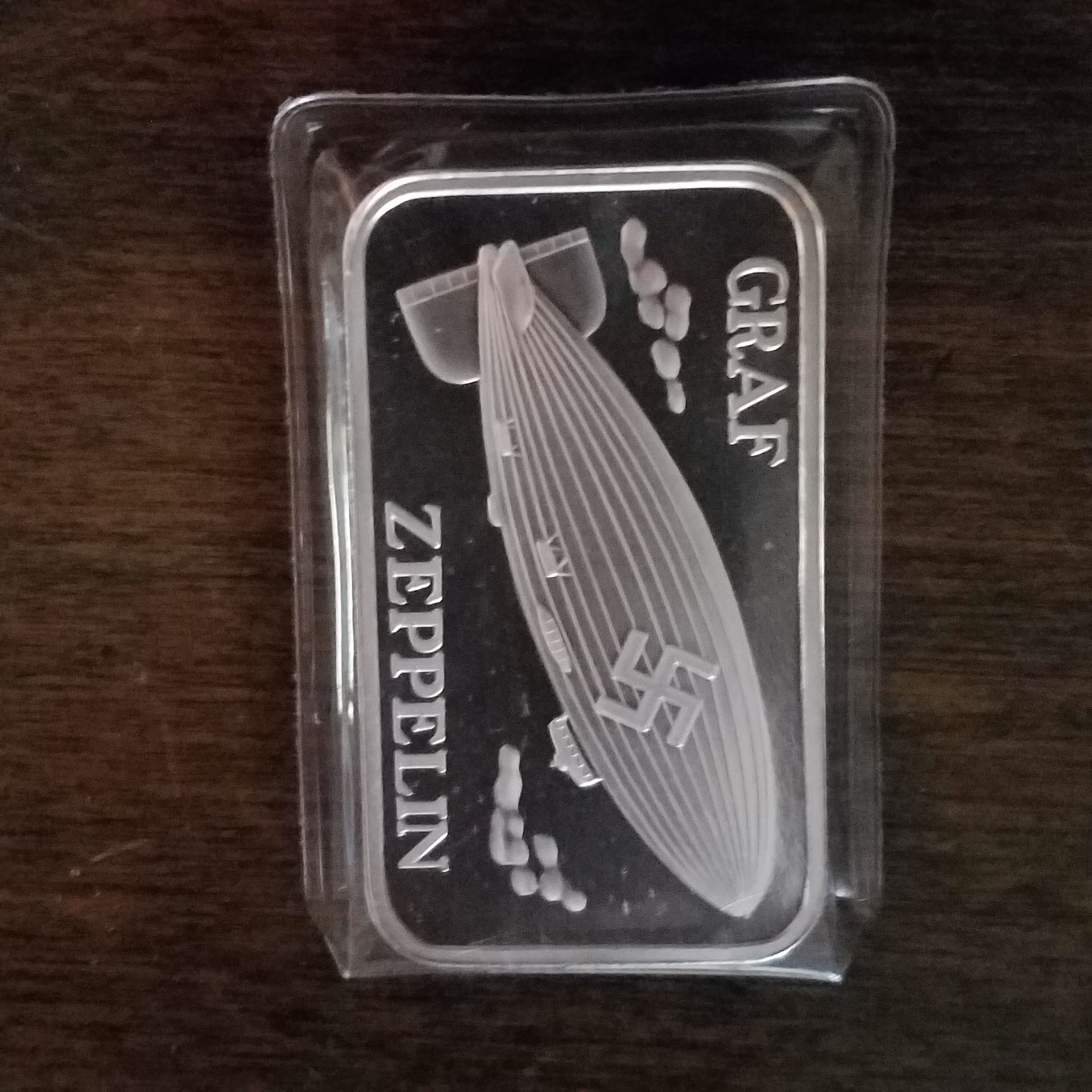 zeppelin bar.jpg