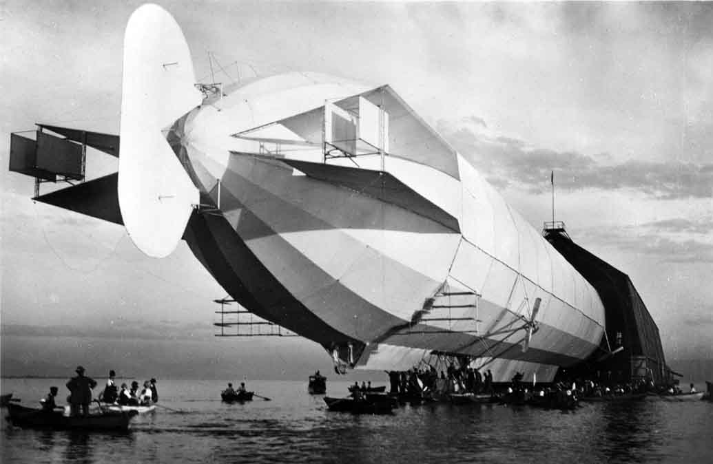 Zeppelin15gross.jpg