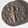 salonina_antoninianus_juno-regina_r_01.jpg