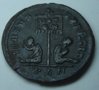 constantine-I_two-captives_PLN_London-Mint_rev_07.JPG