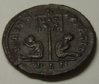 constantine-I_two-captives_PLN_London-Mint_rev_04.JPG