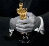 Holding+His+Oscar.jpg