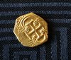 2 escudos obv.jpg