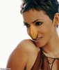 Halle-Berry-Banana-Nose--54208.jpg