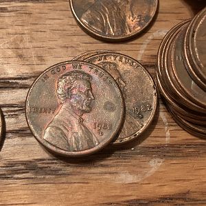1982 D large date and small date 2.5 g m