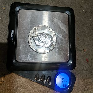 Ike dollar under and over weight