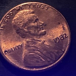 1982  no date zinc penny weighing 2.4