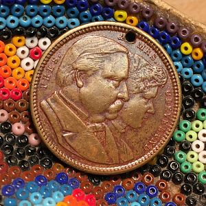 1800's President & Mrs. Cleveland See Our Bridge Souvenir Token- Obverse 25.5mm