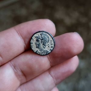 City Commemorative AE Nummus. Struck under Constantine I. Antioch, AD 330-335.