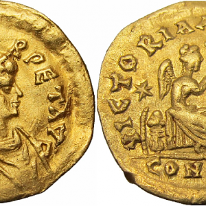 LEO I, 457-474 AD. Gold Semissis 2.11gm) of Constantinople, 471-474 AD.