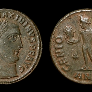 JWT 71 Maximinus II Holding Head