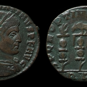 JWT 46 Constantine I Legionary Standards