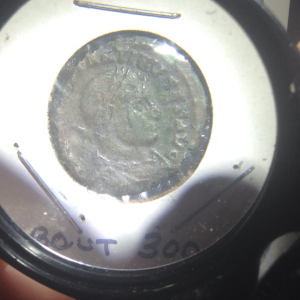 Unidentified Roman Coin