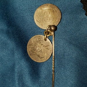 Pin4
