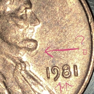 1081