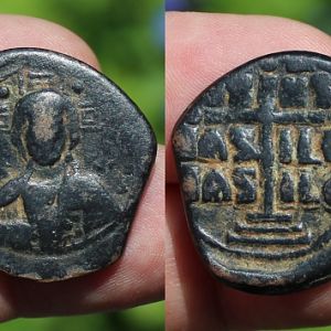 JWT 205 Basil II & Constantine VIII Class B Follis